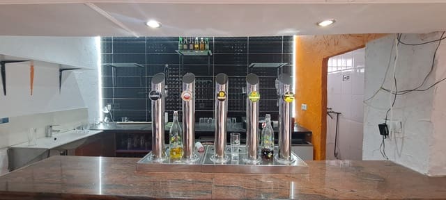 Commercial for sale in Los Dolses, Orihuela with pool - € 79,000 (Ref: 9495449)