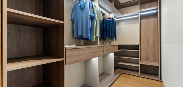 2 quarto Apartamento para venda em Centro - Muelle Pesquero, Torrevieja com piscina - 349 000 € (Ref: 9500196)