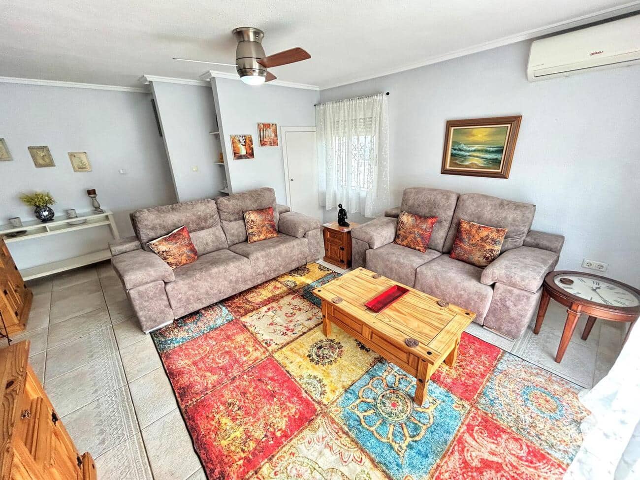 4 bedroom Townhouse for sale in Villamartin with pool garage - € 249,900 (Ref: 9500197)