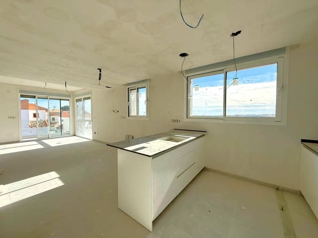 Chalet de 3 habitaciones en Los Almendros (Orihuela Costa), Orihuela en venta con piscina - 669.900 € (Ref: 9500198)