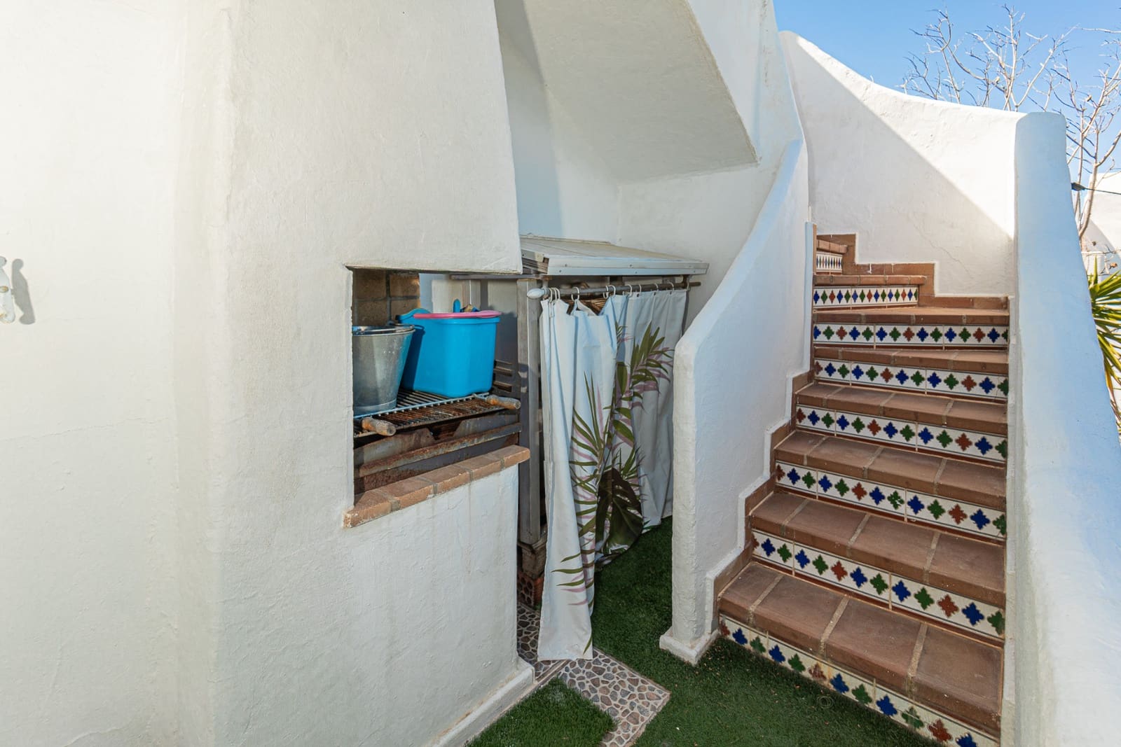 2 bedroom Semi-detached Villa for sale in Villamartin with pool - € 289,000 (Ref: 9500200)