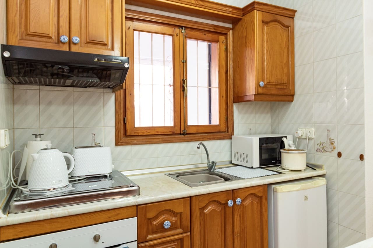 1 soveværelse Lejlighed til salg i Torrevieja med swimmingpool - € 109.000 (Ref: 9500201)