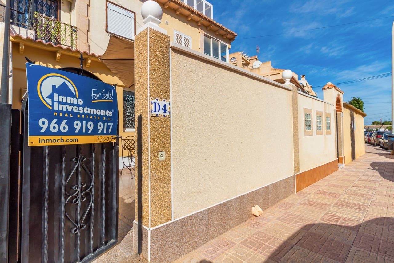 1 soveværelse Lejlighed til salg i Torrevieja med swimmingpool - € 109.000 (Ref: 9500201)