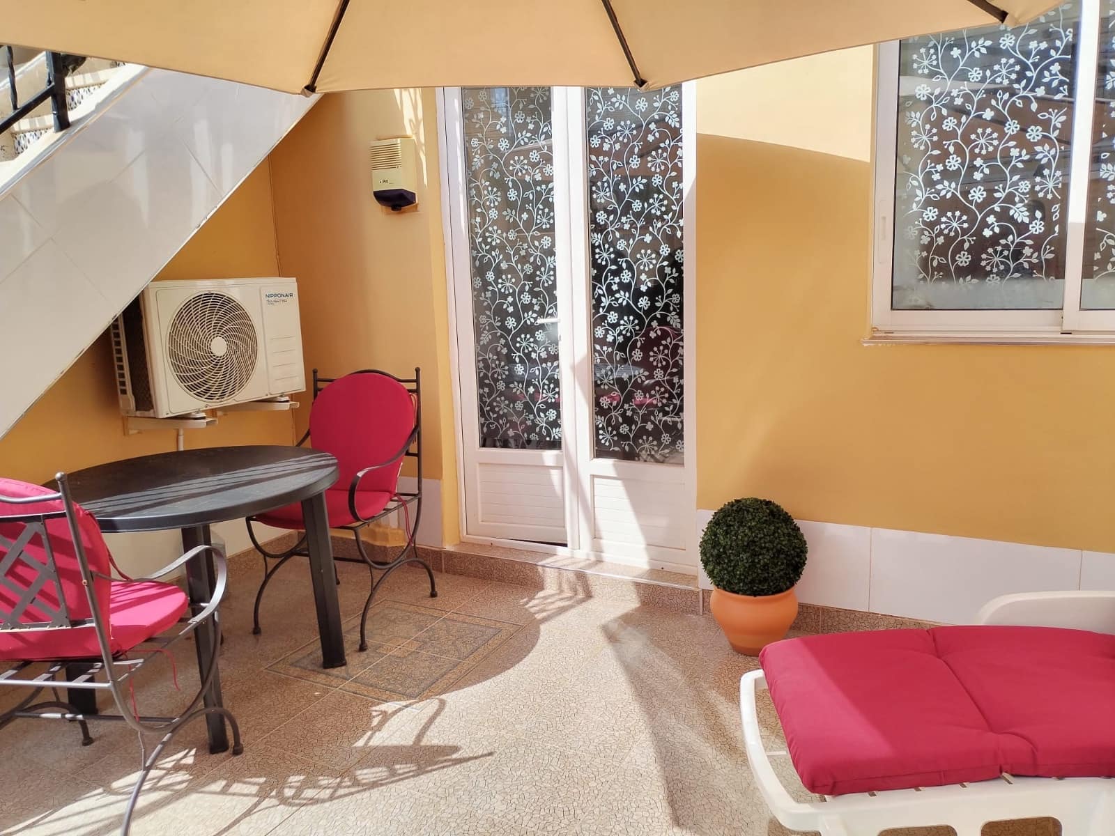 1 soveværelse Lejlighed til salg i Torrevieja med swimmingpool - € 109.000 (Ref: 9500201)