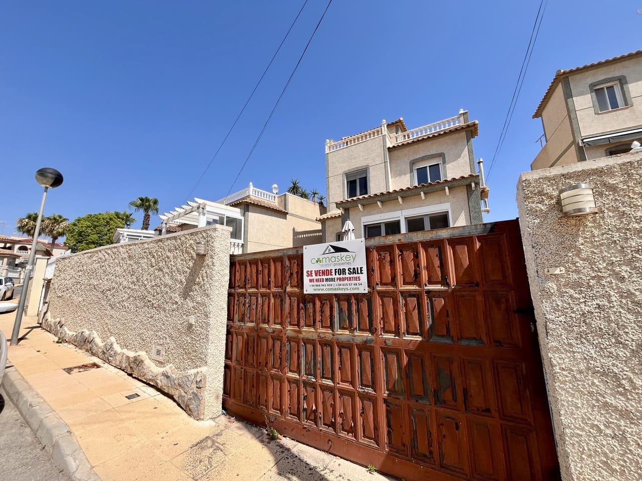 4 bedroom Villa for sale in San Miguel de Salinas with pool - € 249,999 (Ref: 9500218)