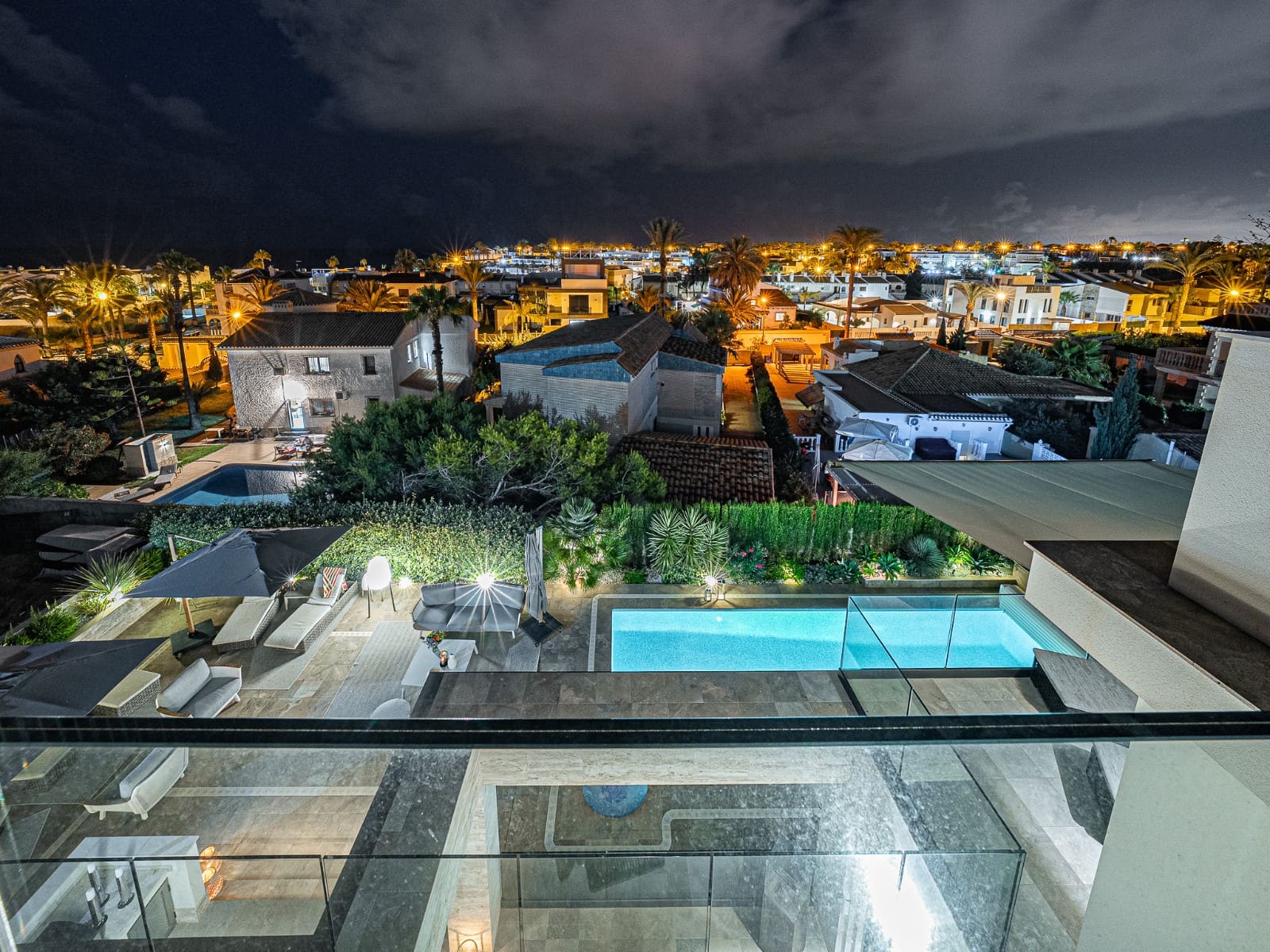 6 sovrum Villa till salu i La Zenia med pool garage - 2 950 000 € (Ref: 9510311)