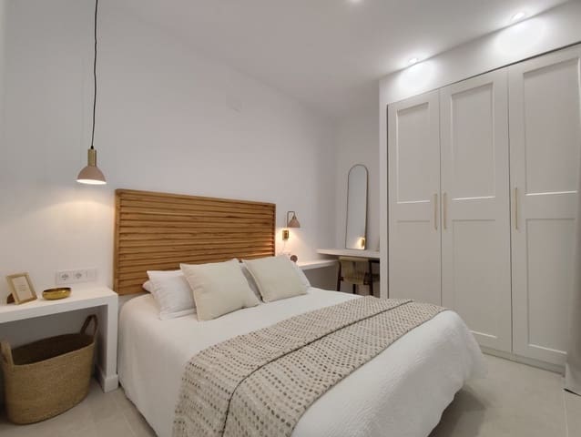 2 quarto Bungalow para venda em La Siesta, Torrevieja com piscina - 149 000 € (Ref: 9521650)