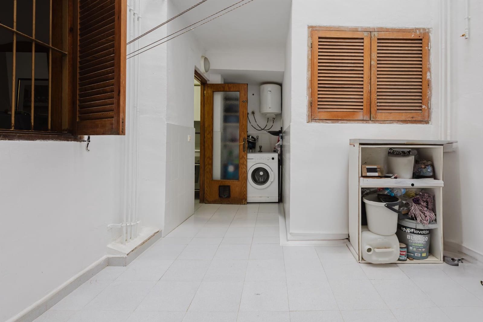 2 bedroom Apartment for sale in Torrevieja with pool - € 129,900 (Ref: 9521651)