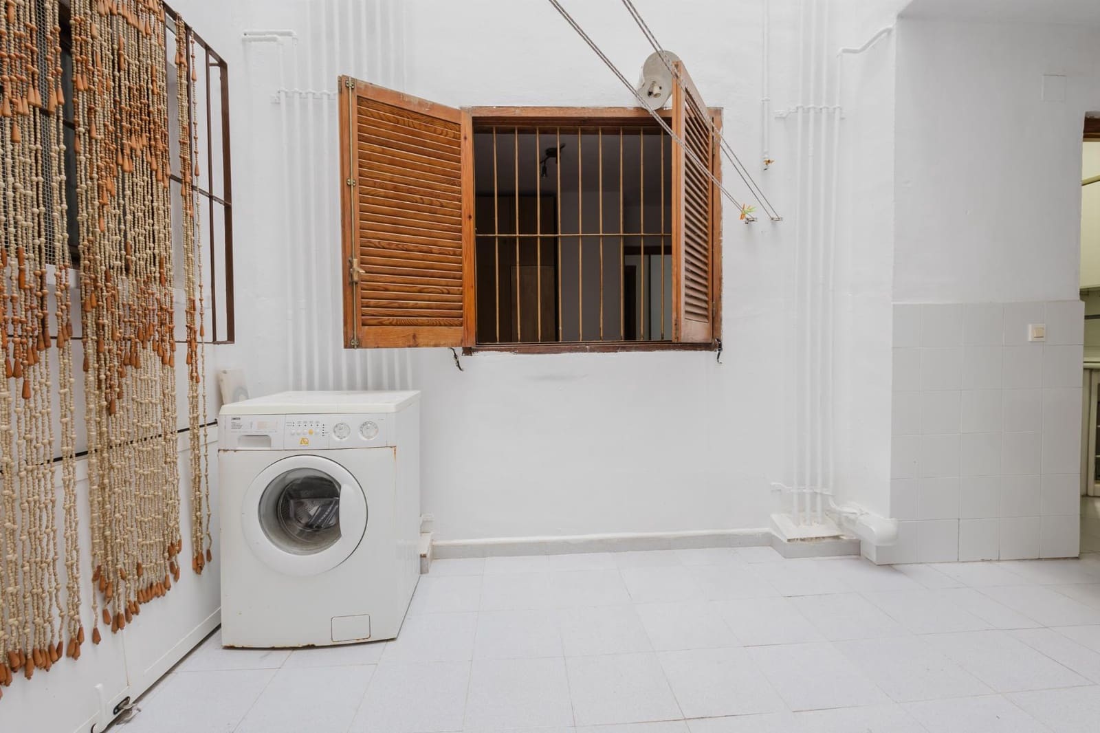 2 bedroom Apartment for sale in Torrevieja with pool - € 129,900 (Ref: 9521651)