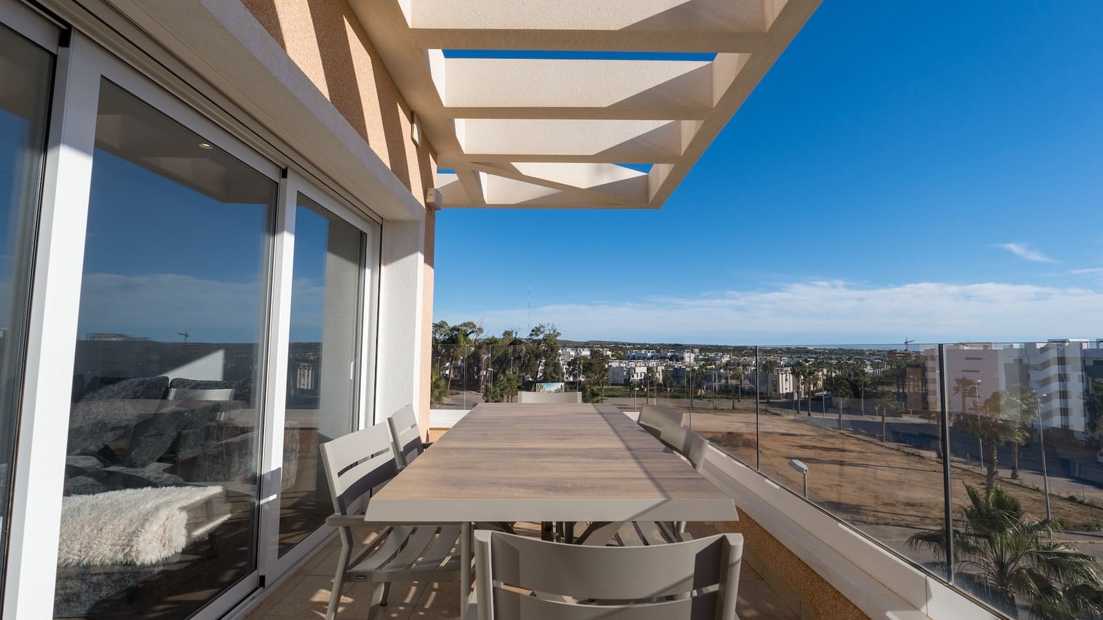 3 sypialnia Apartament na sprzedaż w El Raso z basenem - 395 000 € (Ref: 9521653)