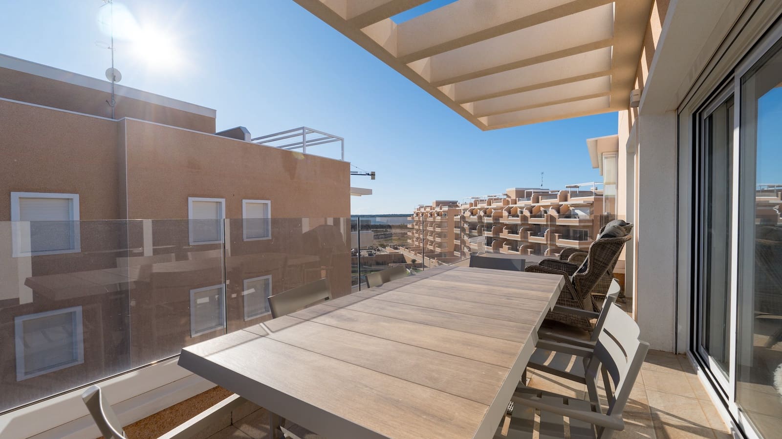 3 sypialnia Apartament na sprzedaż w El Raso z basenem - 395 000 € (Ref: 9521653)