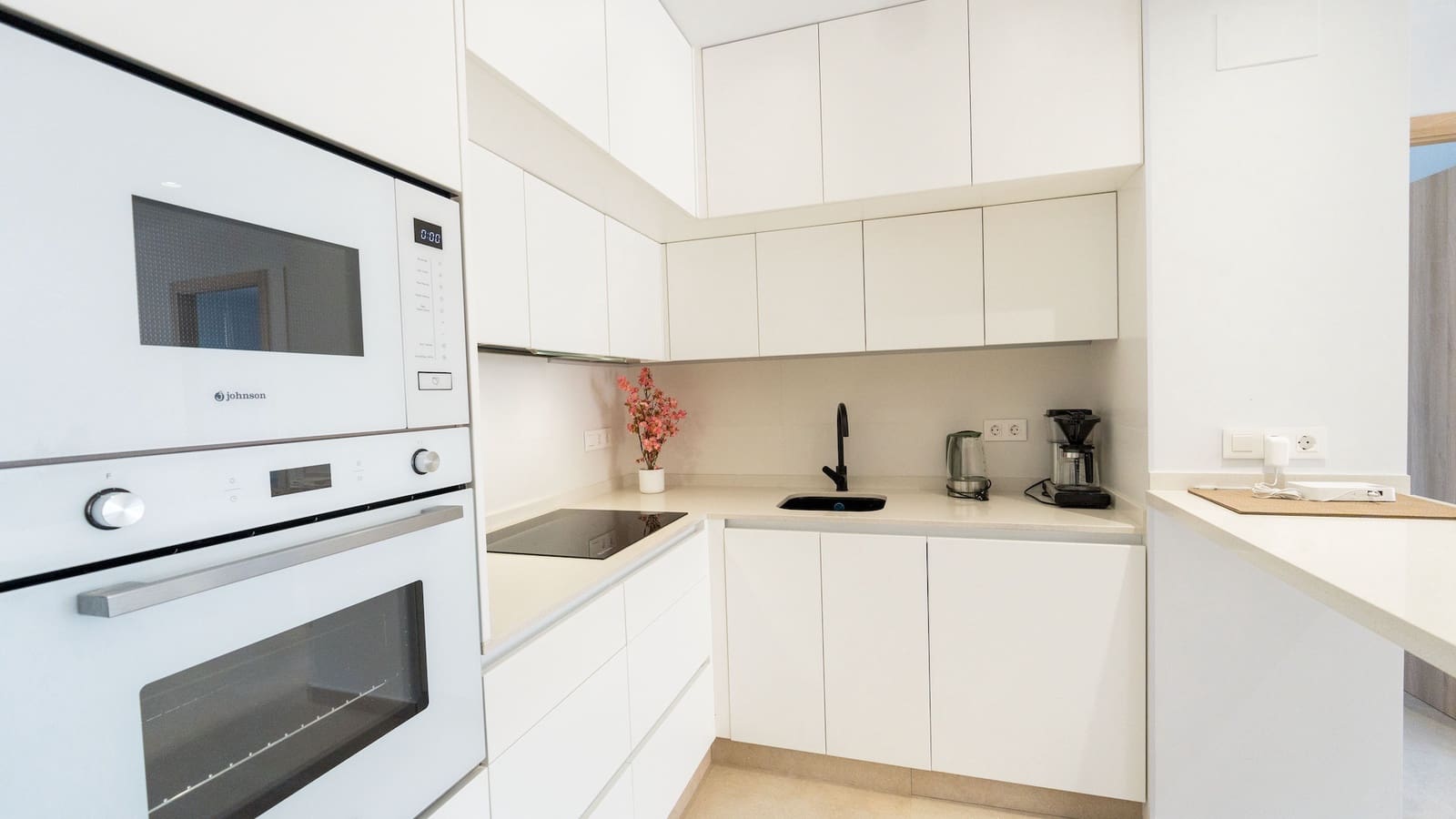 3 bedroom Apartment for sale in El Raso with pool - € 395,000 (Ref: 9521653)