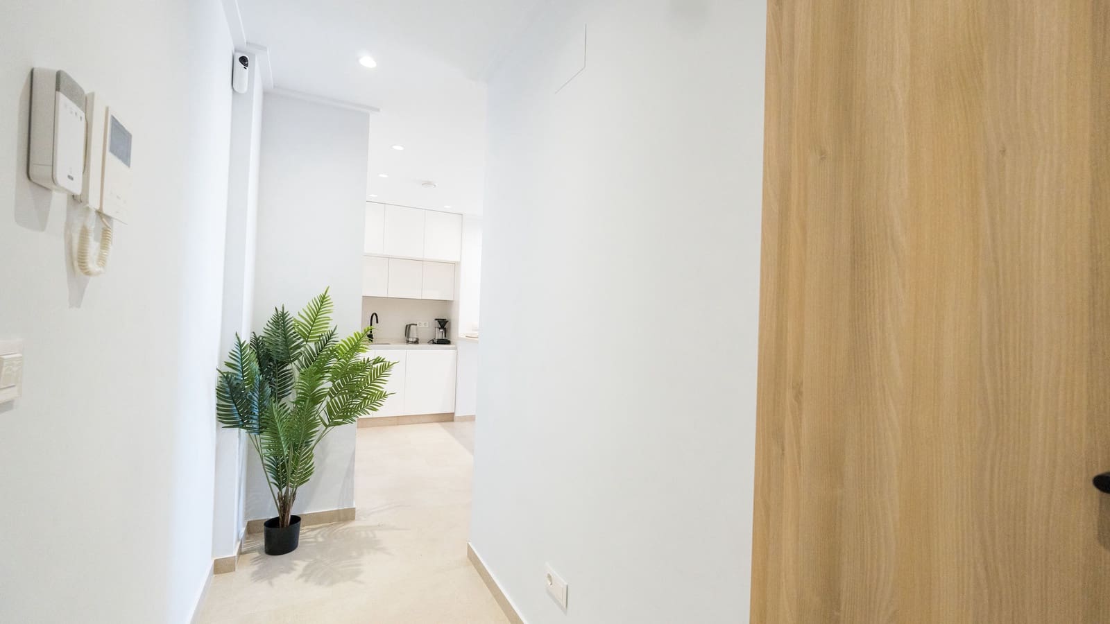 3 bedroom Apartment for sale in El Raso with pool - € 395,000 (Ref: 9521653)