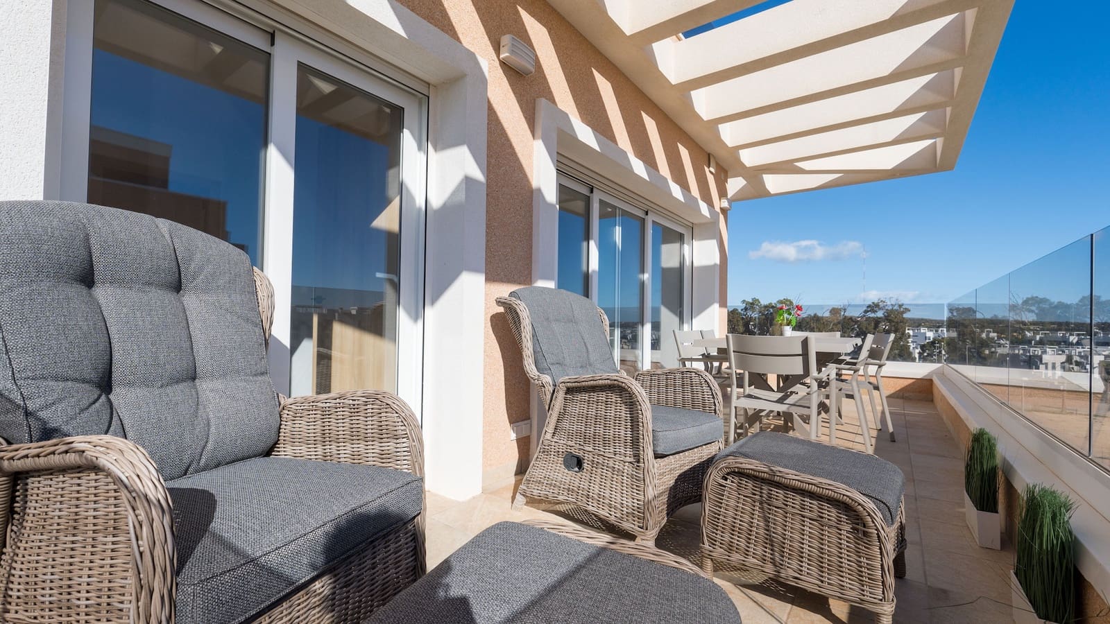 3 bedroom Apartment for sale in El Raso with pool - € 395,000 (Ref: 9521653)