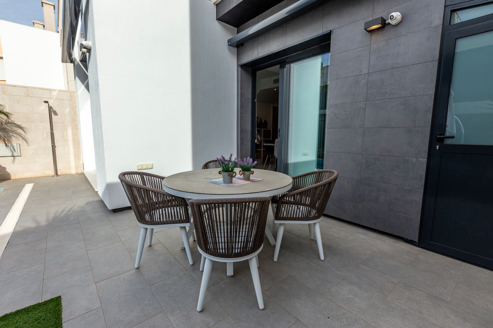 3 slaapkamer Villa te koop in Villamartin met zwembad - € 329.000 (Ref: 9521655)