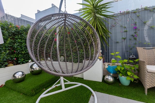 3 slaapkamer Villa te koop in Villamartin, Orihuela met zwembad - € 329.000 (Ref: 9521655)