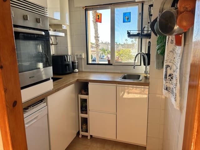 3 slaapkamer Appartement te koop in Centro, Los Alcázares met zwembad garage - € 99.000 (Ref: 9521656)