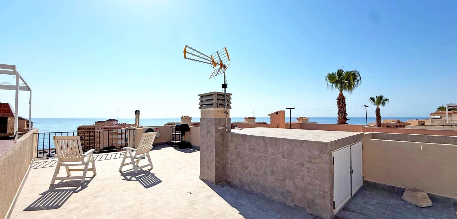 1 sypialnia Apartament na sprzedaż w Torrevieja z basenem garażem - 199 000 € (Ref: 9532091)