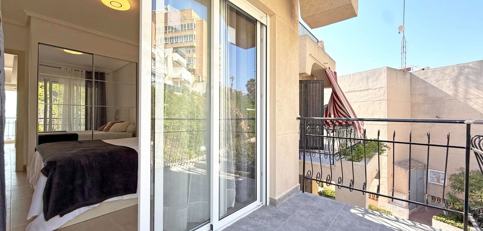 1 sypialnia Apartament na sprzedaż w Torrevieja z basenem garażem - 199 000 € (Ref: 9532091)