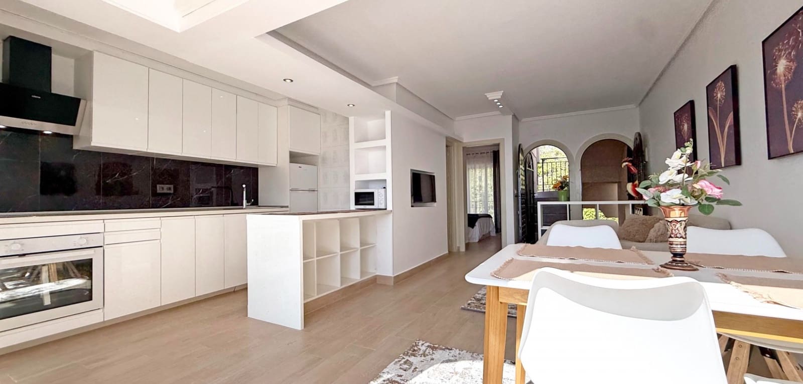 1 sypialnia Apartament na sprzedaż w Torrevieja z basenem garażem - 199 000 € (Ref: 9532091)