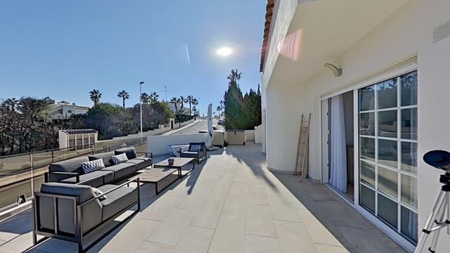 4 Zimmer Villa zu verkaufen in Campoamor, Orihuela mit Pool - 499.000 € (Ref: 9539477)