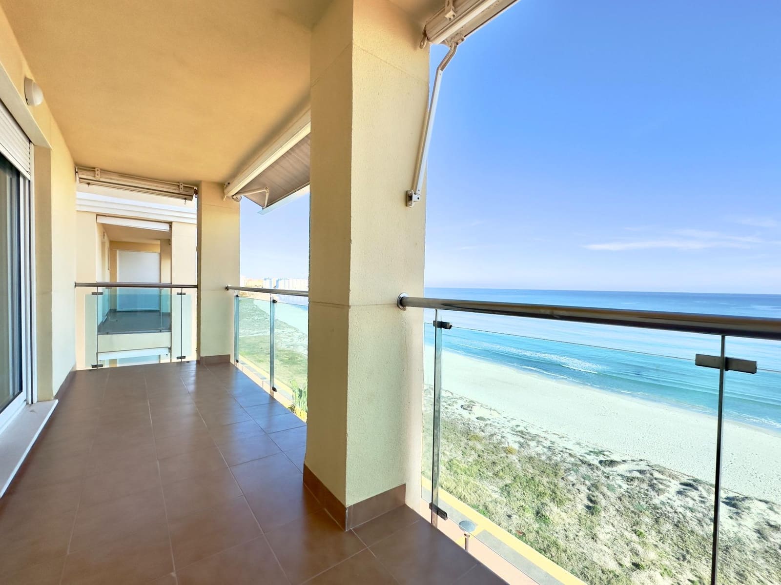 2 sovrum Lägenhet till salu i La Manga del Mar Menor med pool - 315 000 € (Ref: 9539479)