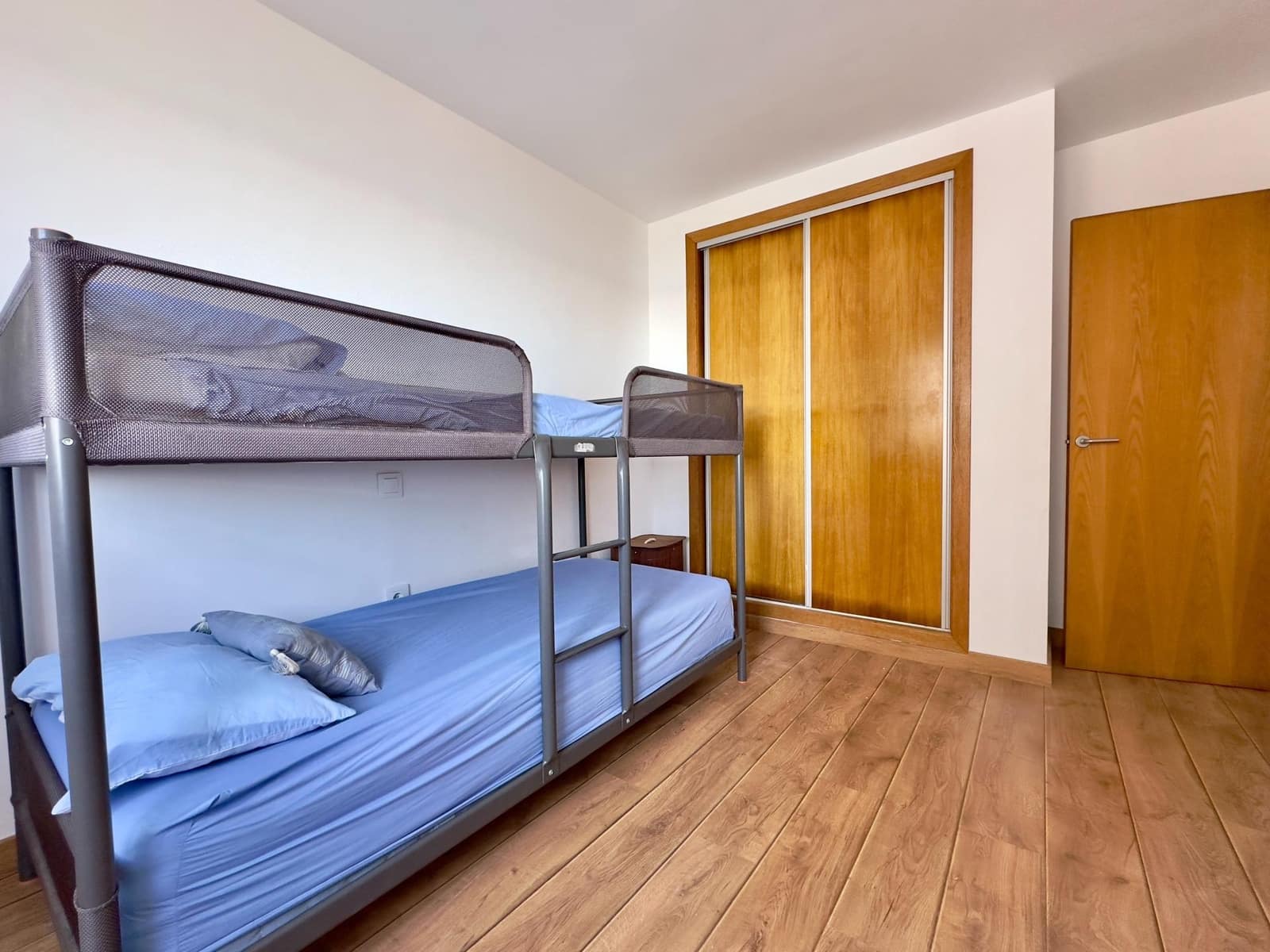 2 sovrum Lägenhet till salu i La Manga del Mar Menor med pool - 315 000 € (Ref: 9539479)