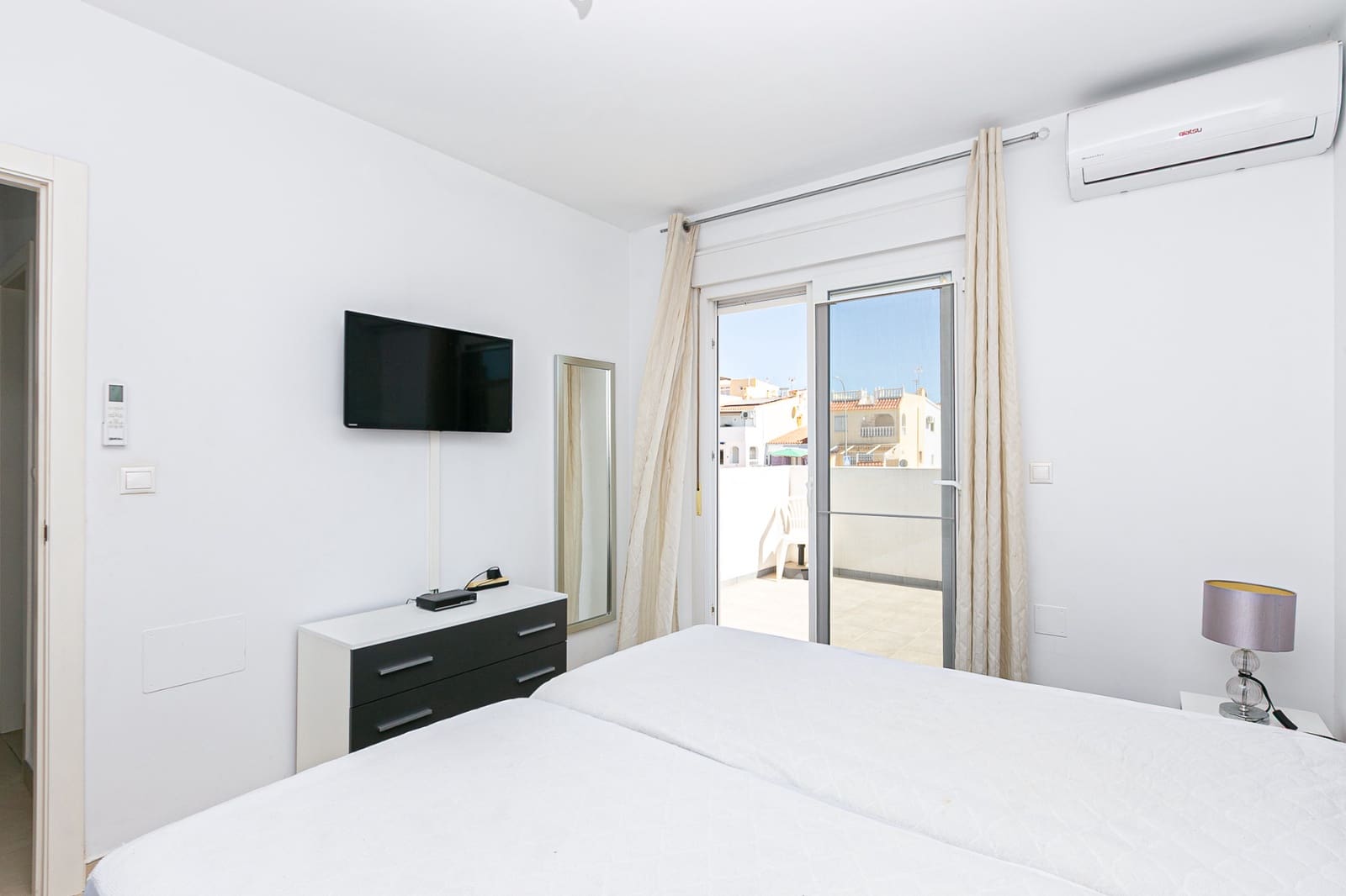 4 sypialnia Willa na sprzedaż w La Marina z basenem - 389 000 € (Ref: 9549997)