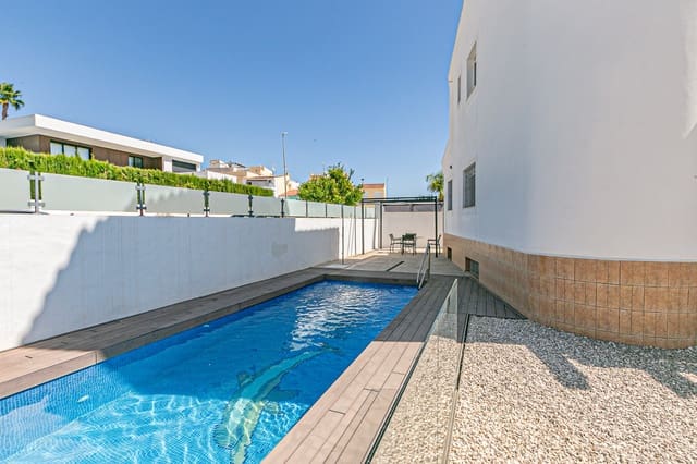 4 sypialnia Willa na sprzedaż w La Marina, Elche / Elx z basenem - 389 000 € (Ref: 9549997)