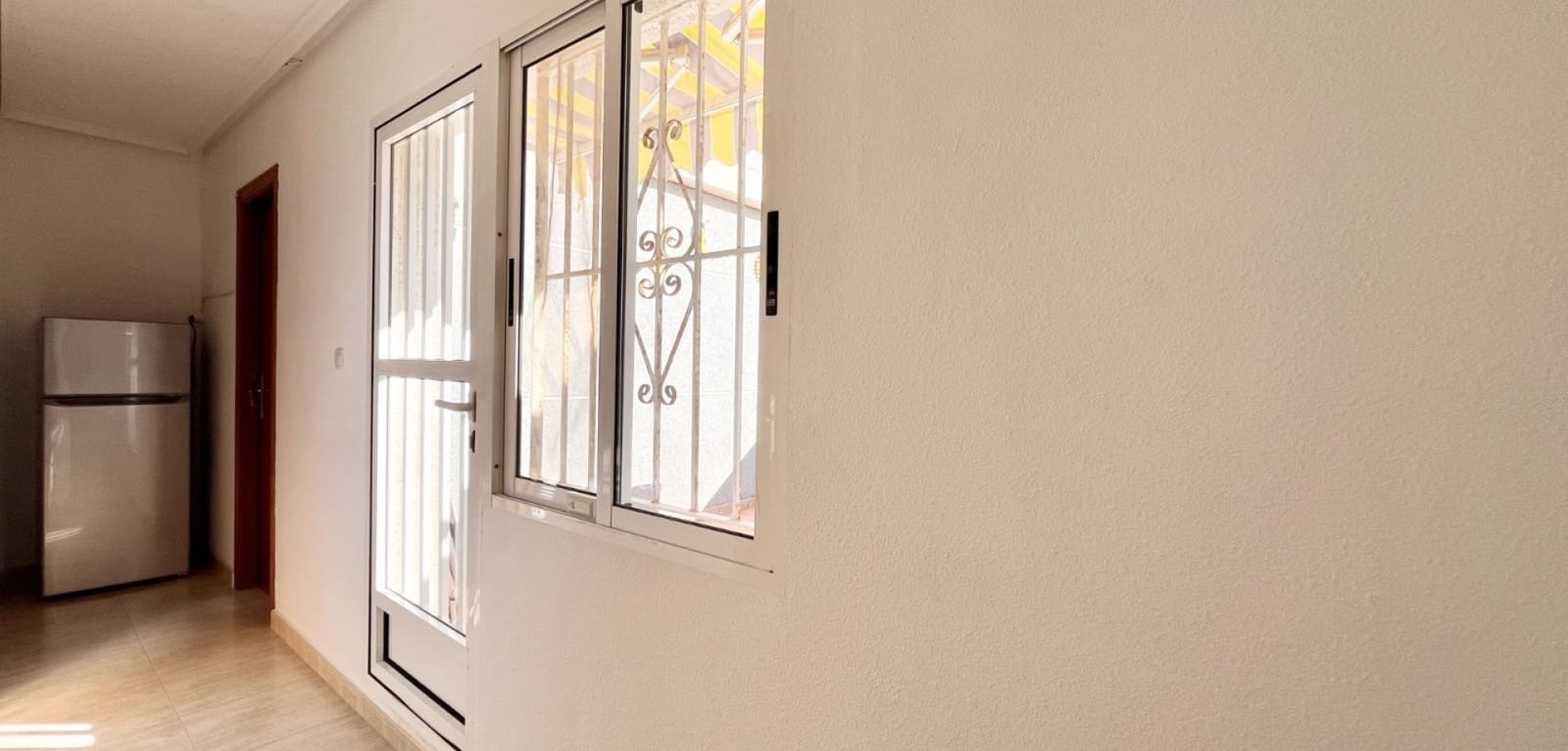 3 sypialnia Dom na sprzedaż w Torrevieja z basenem - 156 000 € (Ref: 9549998)