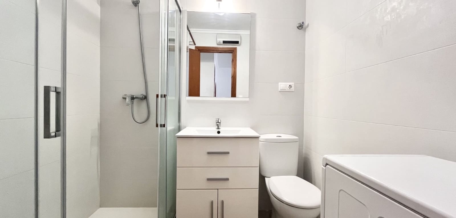 3 sypialnia Dom na sprzedaż w Torrevieja z basenem - 156 000 € (Ref: 9549998)