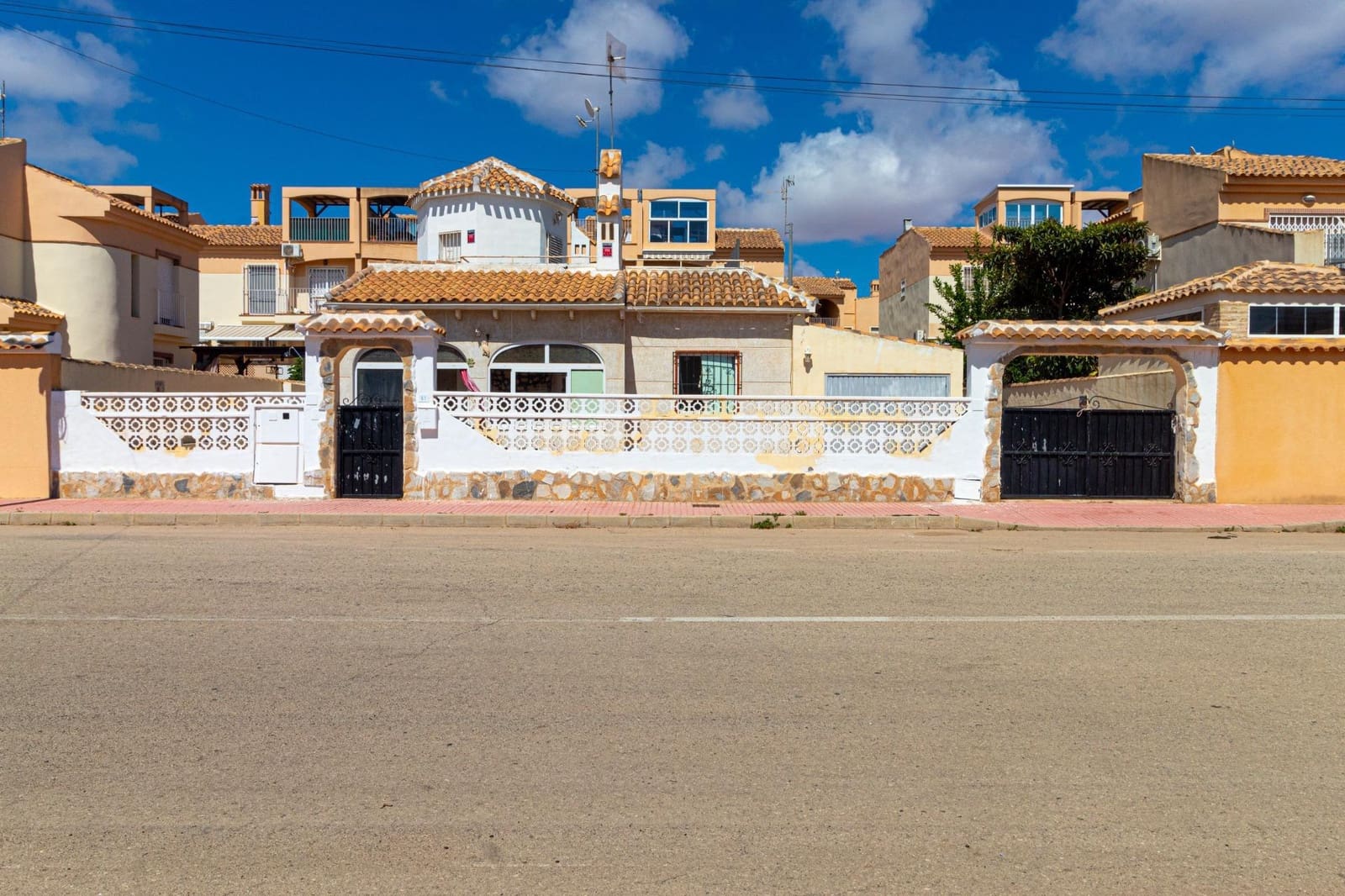 3 quarto Moradia para venda em Playa Flamenca com piscina - 189 000 € (Ref: 9550004)