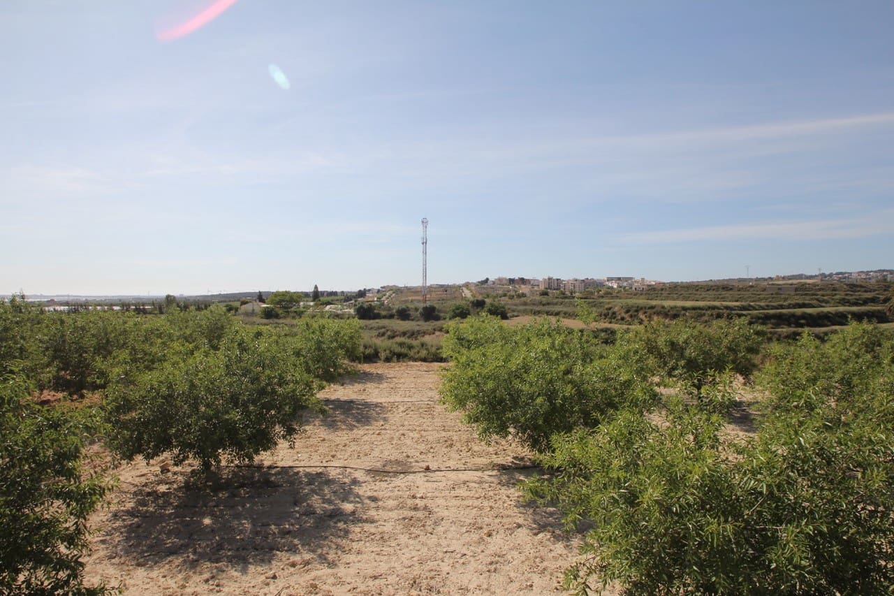 4 makuuhuone Huvila myytävänä paikassa Sucina mukana uima-altaan - 265 000 € (Ref: 9559037)