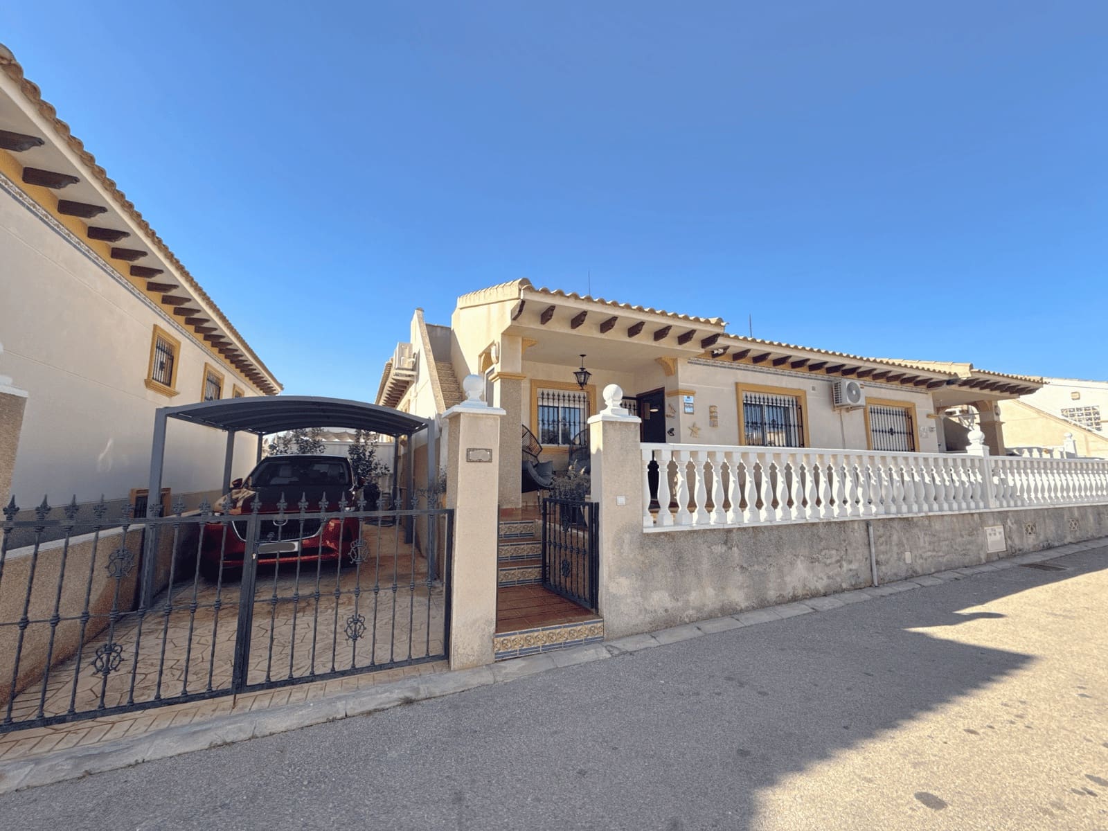2 camera da letto Bungalow in vendita in Cabo Roig con piscina - 184.950 € (Rif: 9573446)