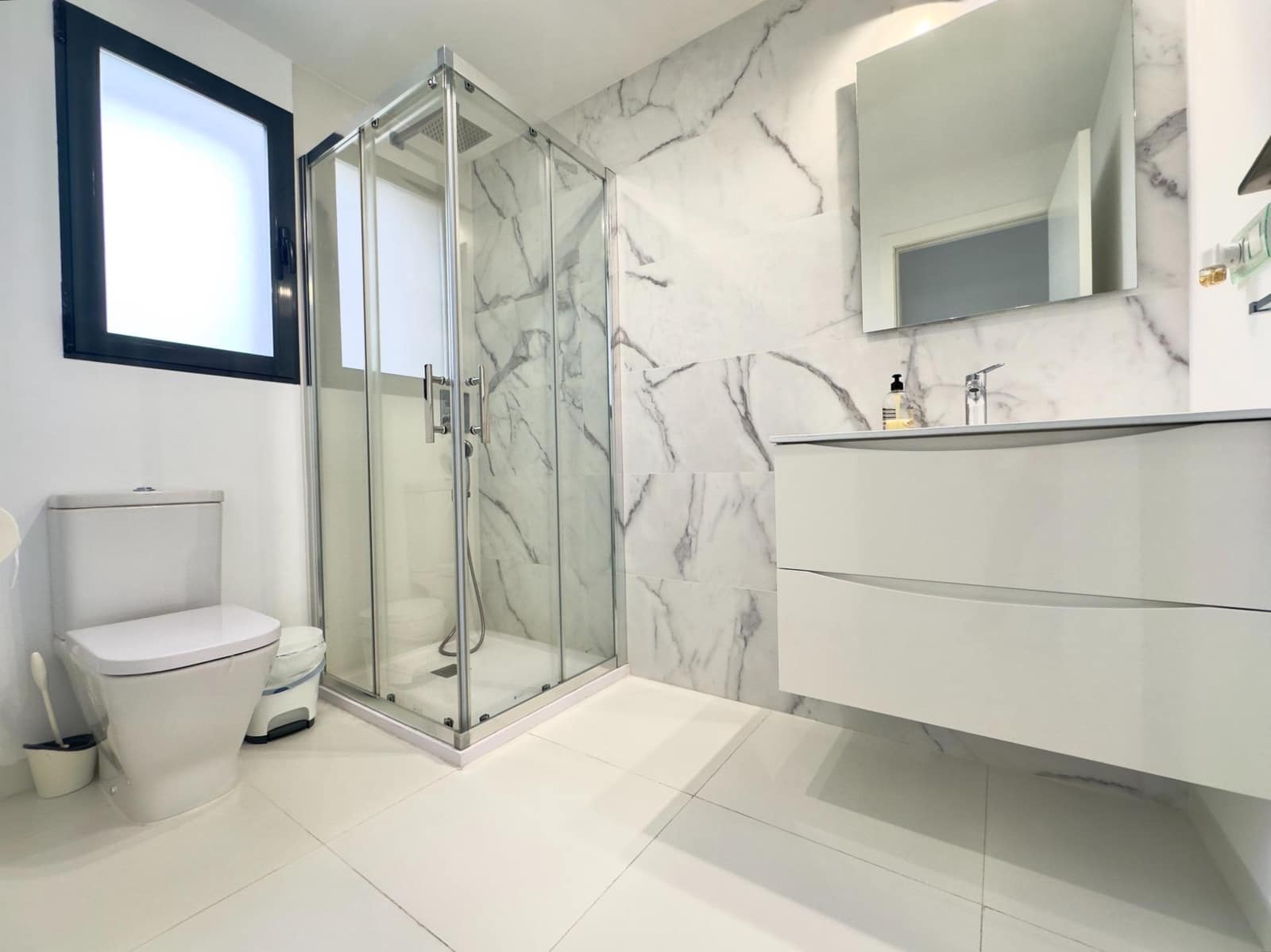 2 makuuhuone Huoneisto myytävänä paikassa San Miguel de Salinas mukana uima-altaan 
autotalli - 184 000 € (Ref: 9584669)