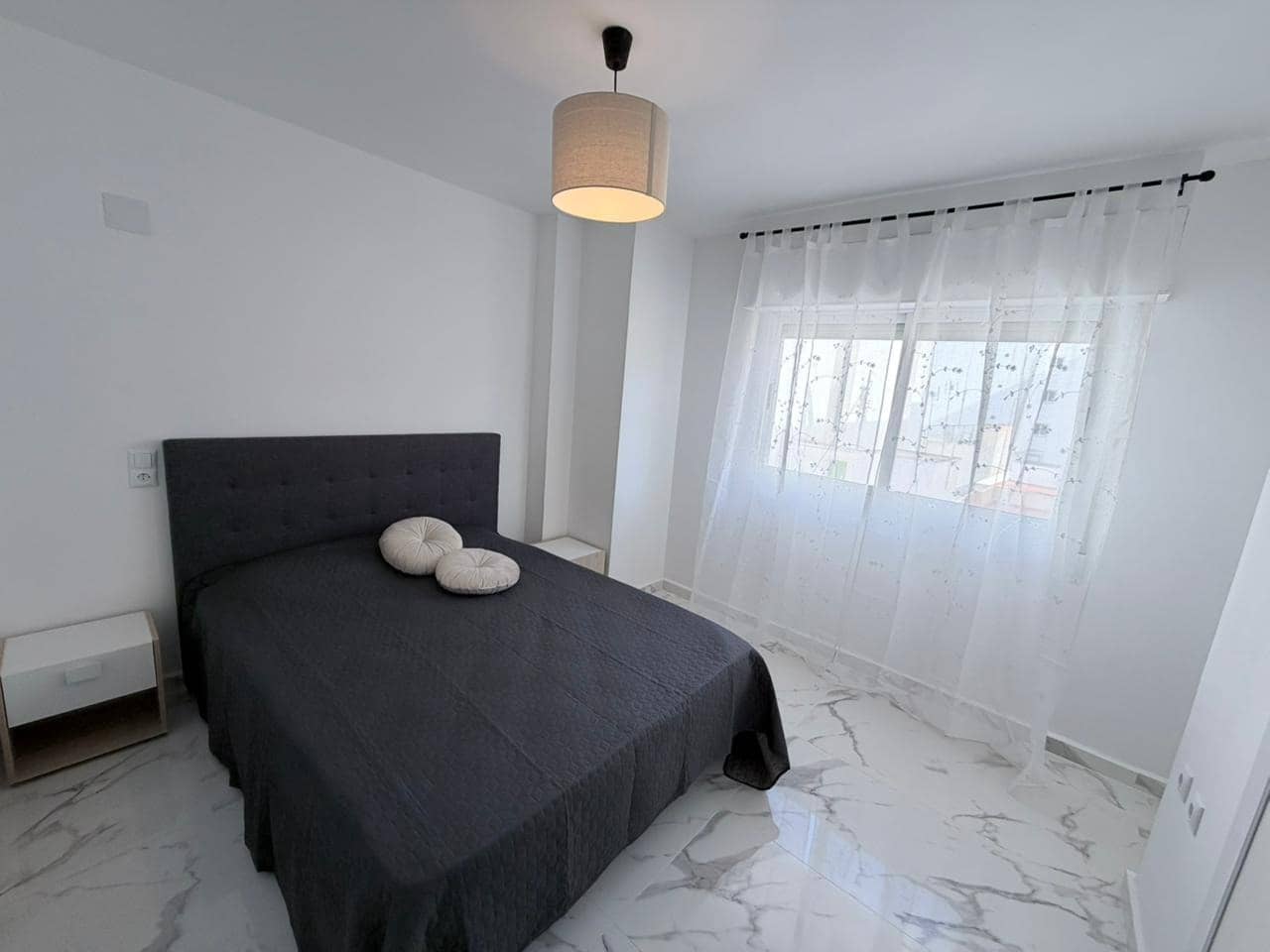 Apartamento de 3 habitaciones en Torrevieja en venta con piscina - 219.000 € (Ref: 9584671)