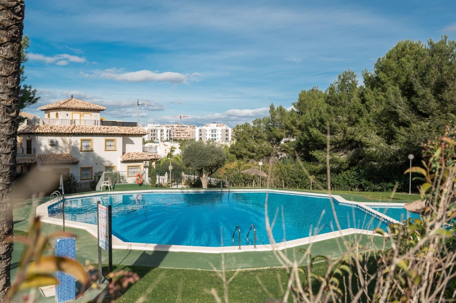 2 quarto Penthouse para venda em Villamartin com piscina - 139 000 € (Ref: 9591961)