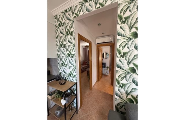 2 Zimmer Apartment zu verkaufen in La Mata, Torrevieja mit Pool - 149.800 € (Ref: 9618145)