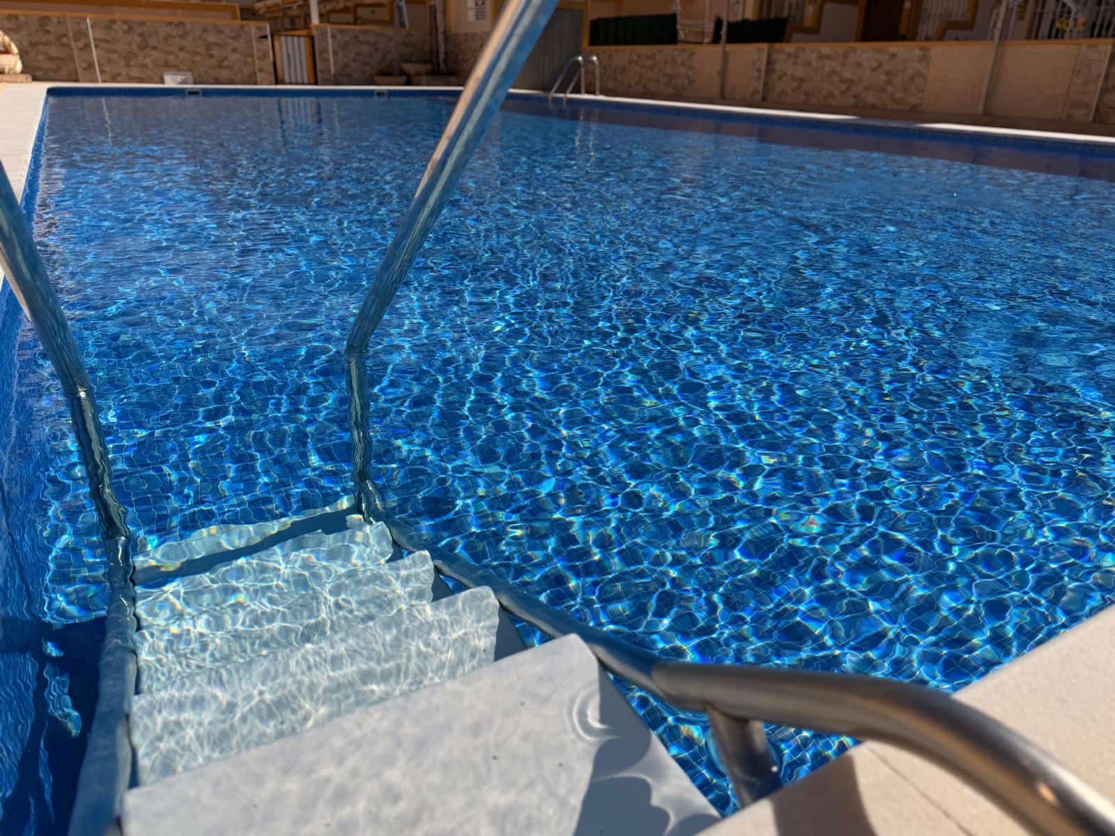 3 soveværelse Byhus til salg i Playa Flamenca med swimmingpool - € 177.000 (Ref: 9618148)