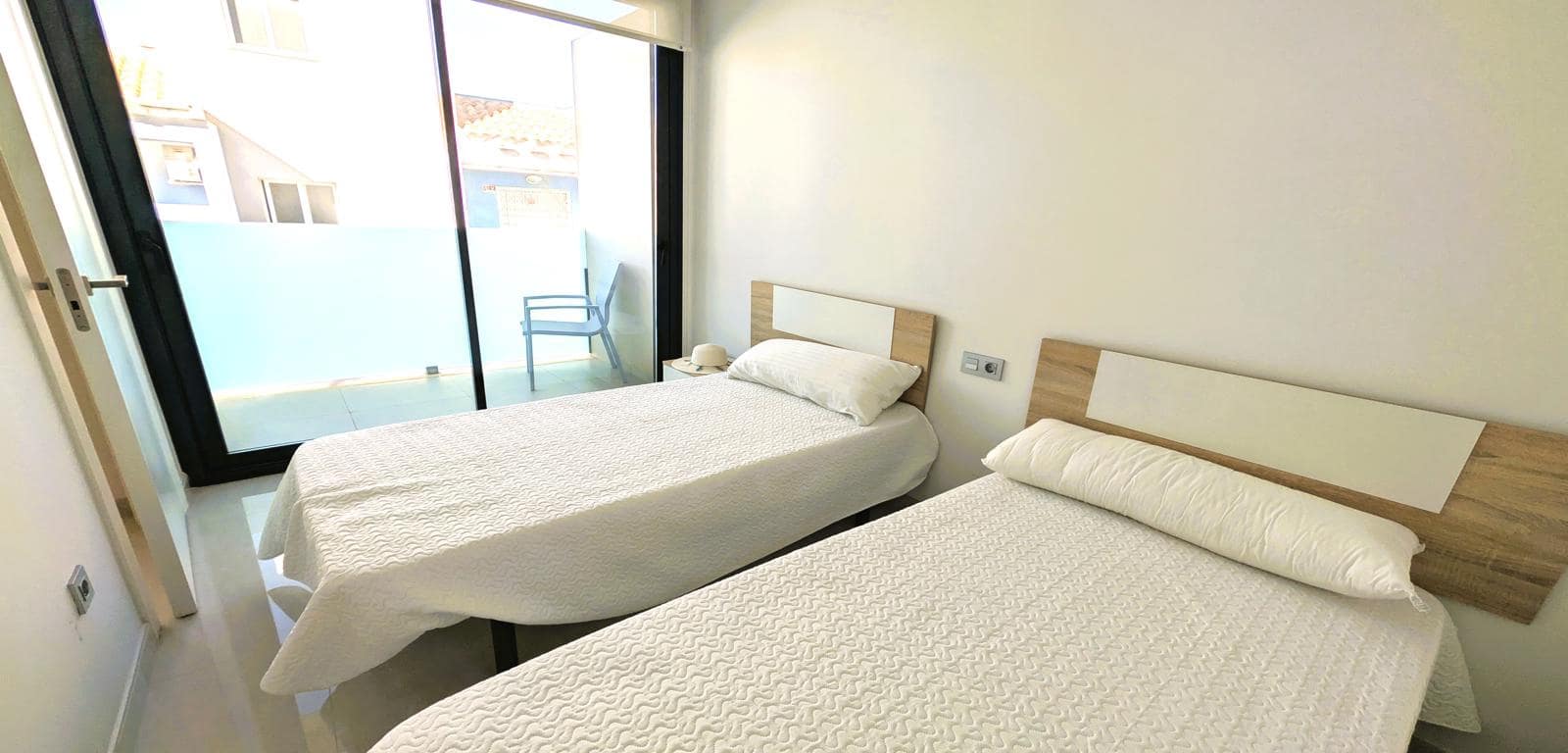 2 chambre Penthouse à vendre à Torrevieja avec piscine - 224 950 € (Ref: 9618149)