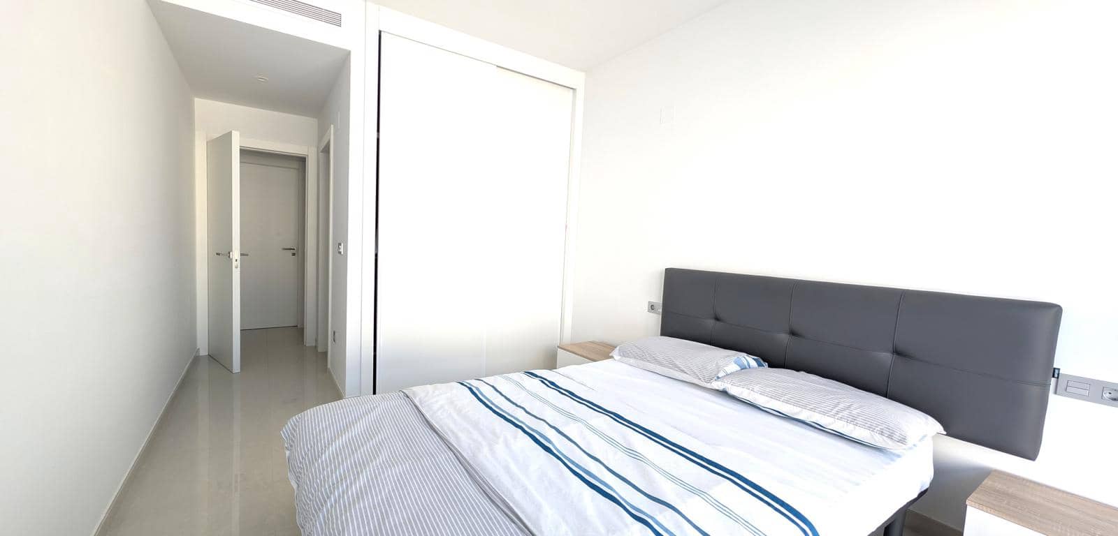 2 chambre Penthouse à vendre à Torrevieja avec piscine - 224 950 € (Ref: 9618149)