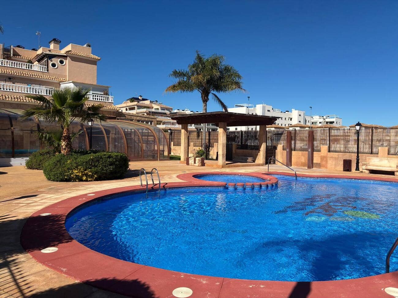 2 soveværelse Penthouse til salg i Orihuela Costa med swimmingpool garage - € 339.000 (Ref: 9618153)