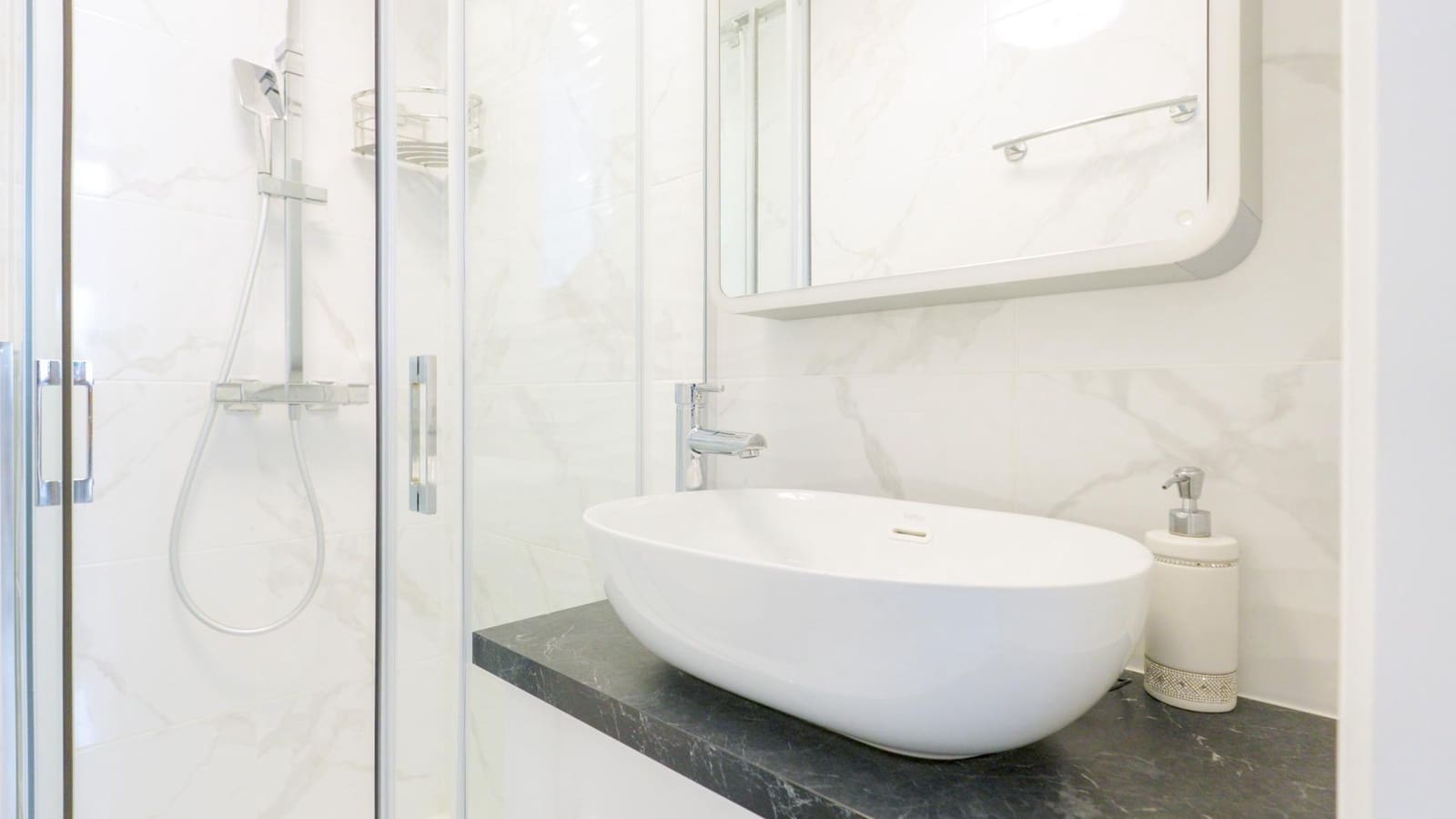 4 makuuhuone Rivitalo myytävänä paikassa Torrevieja mukana uima-altaan - 529 000 € (Ref: 9628213)