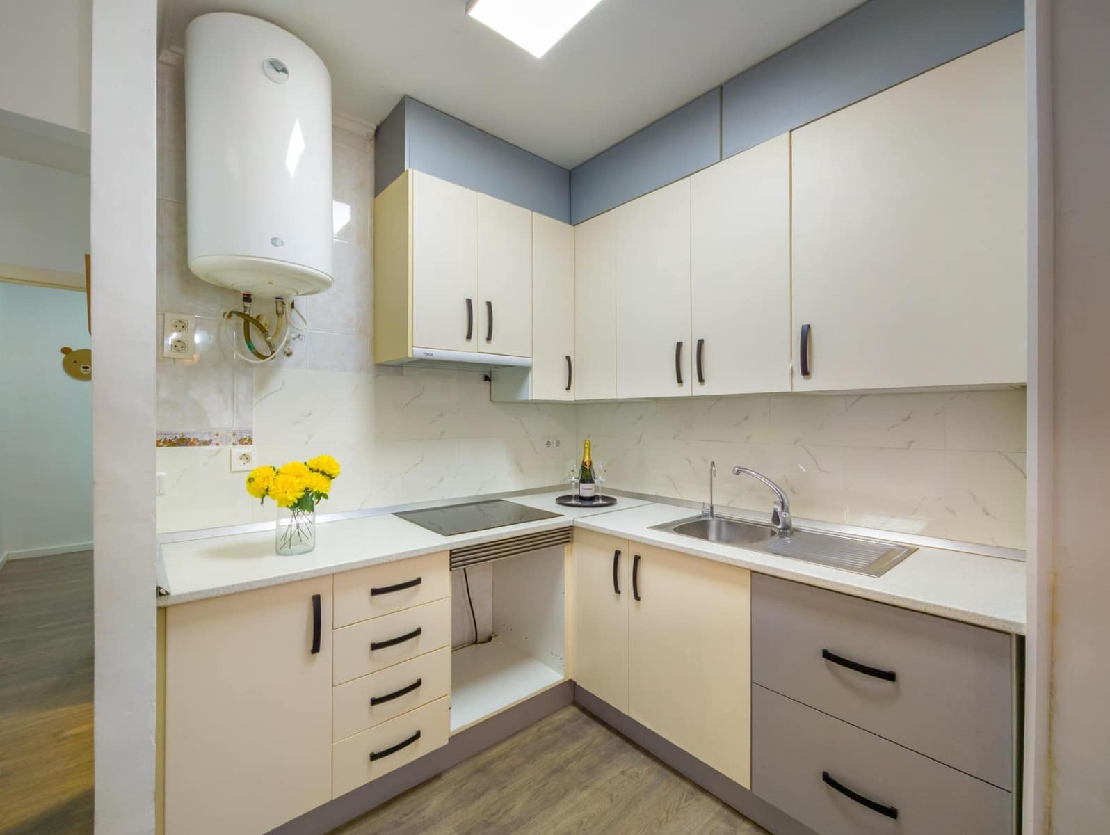 3 makuuhuone Huoneisto myytävänä paikassa Torrevieja mukana uima-altaan - 149 900 € (Ref: 9628221)