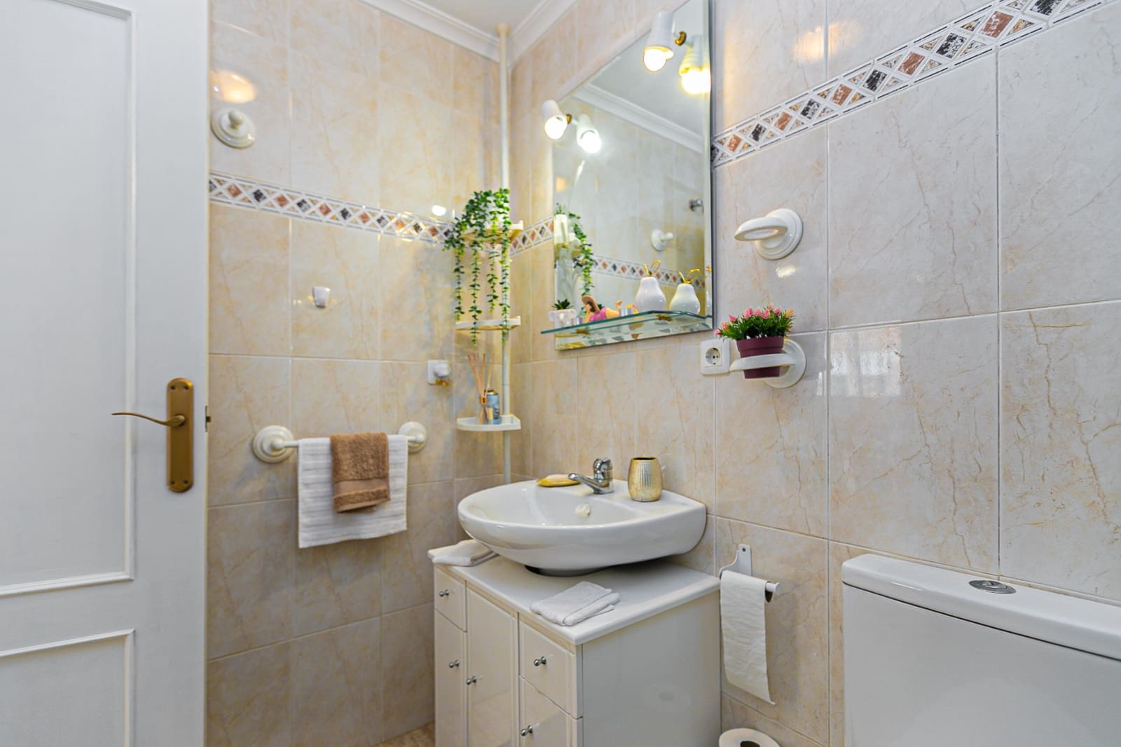 2 quarto Moradia Geminada para venda em Pilar de la Horadada com piscina - 235 000 € (Ref: 9640647)