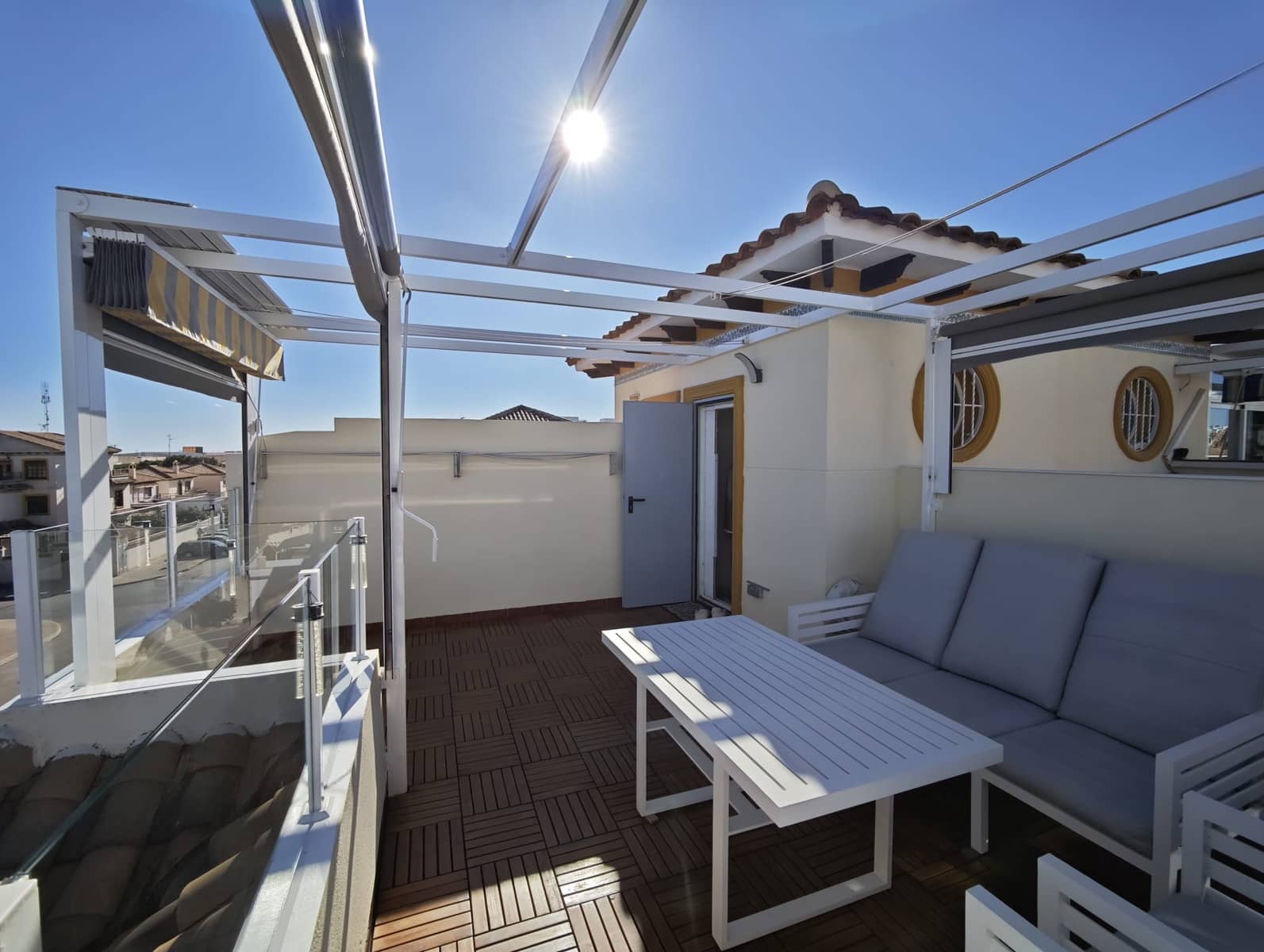 2 soveværelse Byhus til salg i Orihuela Costa med swimmingpool garage - € 269.950 (Ref: 9640649)