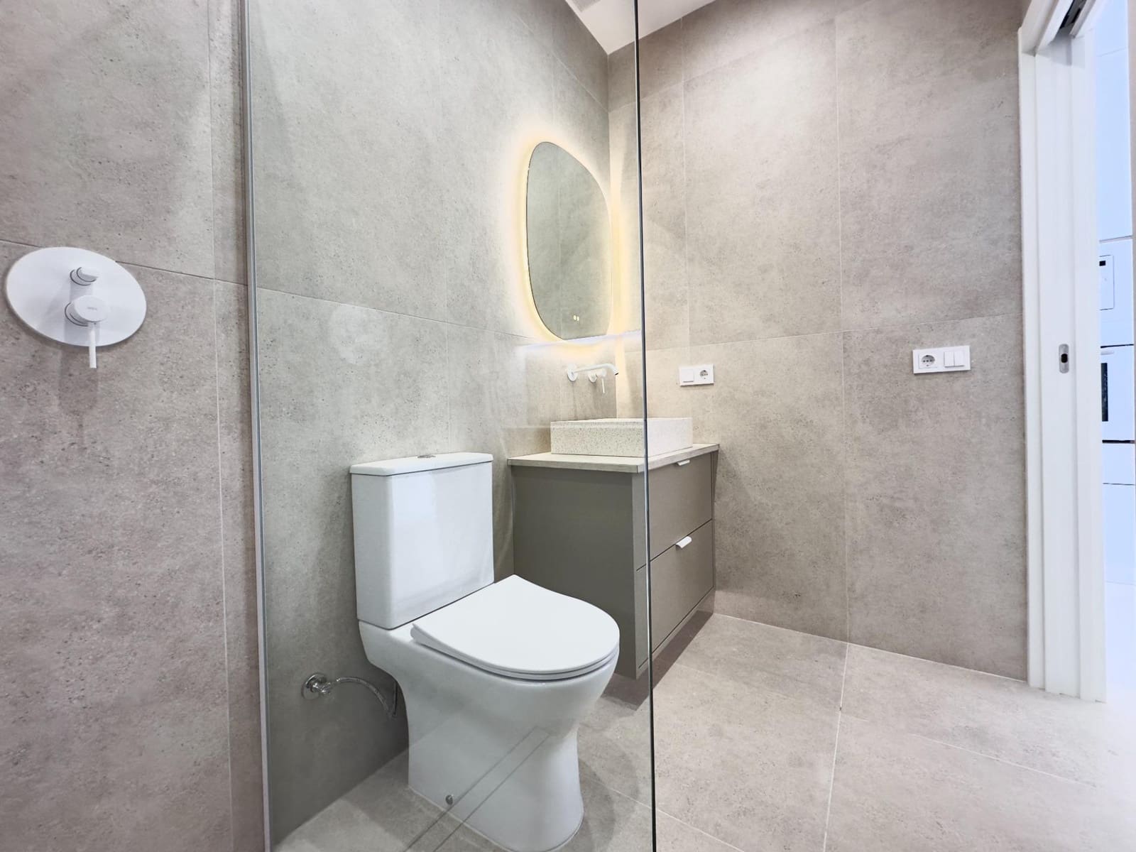 2 sypialnia Bungalow na sprzedaż w Torrevieja z basenem - 149 000 € (Ref: 9640650)