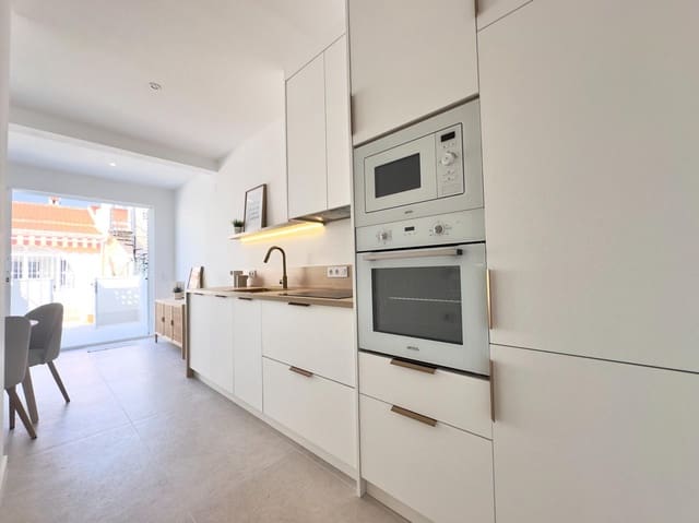 2 sypialnia Bungalow na sprzedaż w El Chaparral, Torrevieja z basenem - 149 000 € (Ref: 9640650)