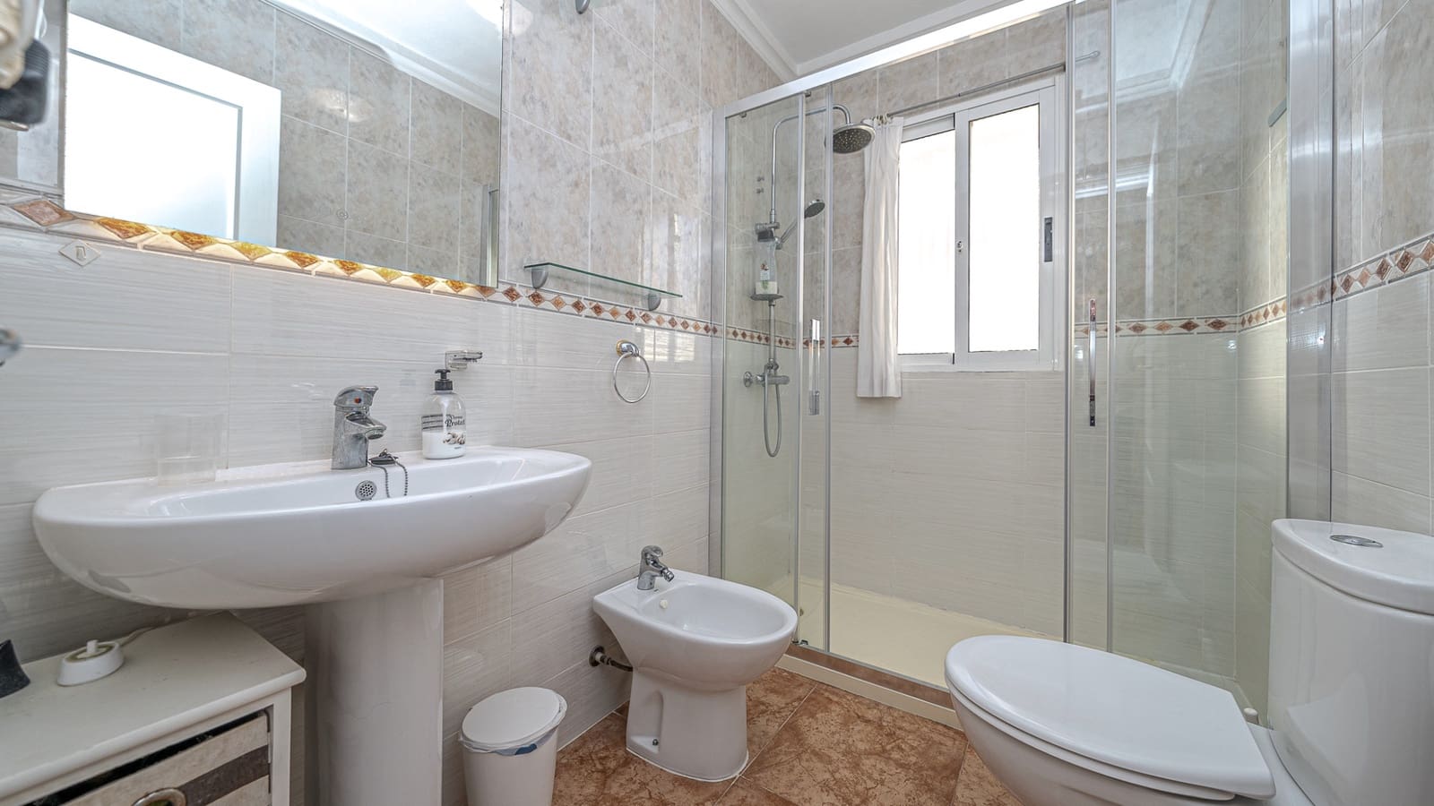 3 Zimmer Villa zu verkaufen in Cabo Roig mit Pool - 239.000 € (Ref: 9640655)