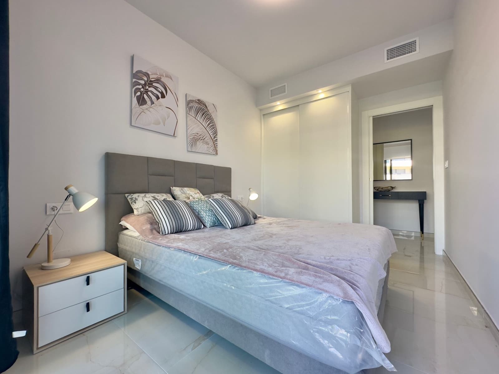 3 Zimmer Apartment zu verkaufen in Playa Flamenca mit Pool Garage - 589.900 € (Ref: 9650536)